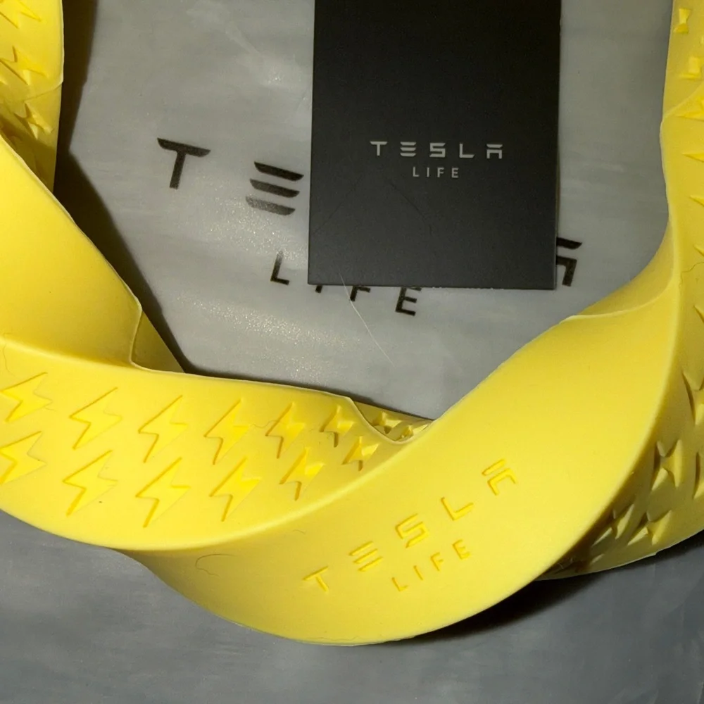 Tesla Life dog toys